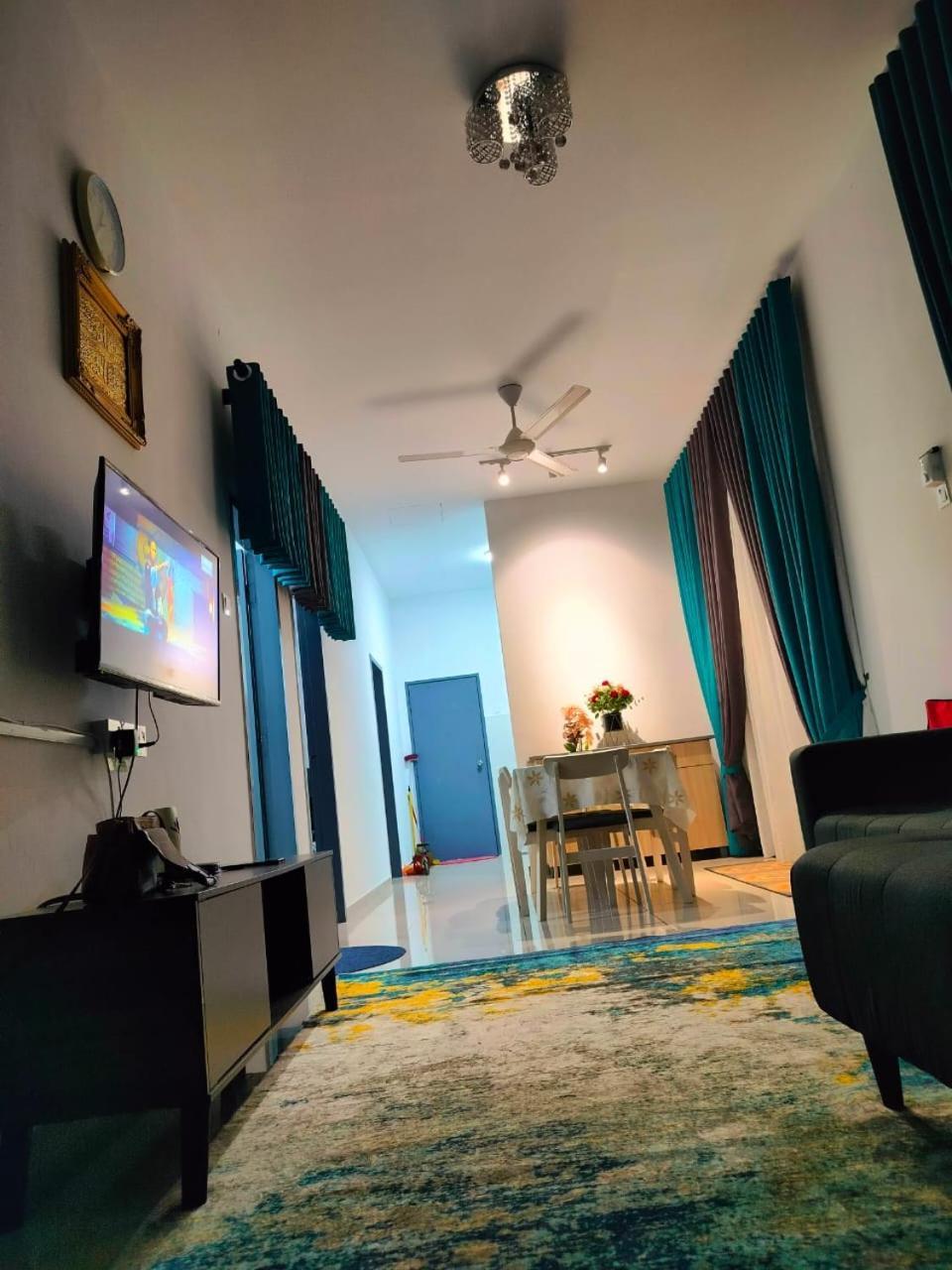 Aiman'S Rose Homestay Teluk Panglima Garang Dış mekan fotoğraf